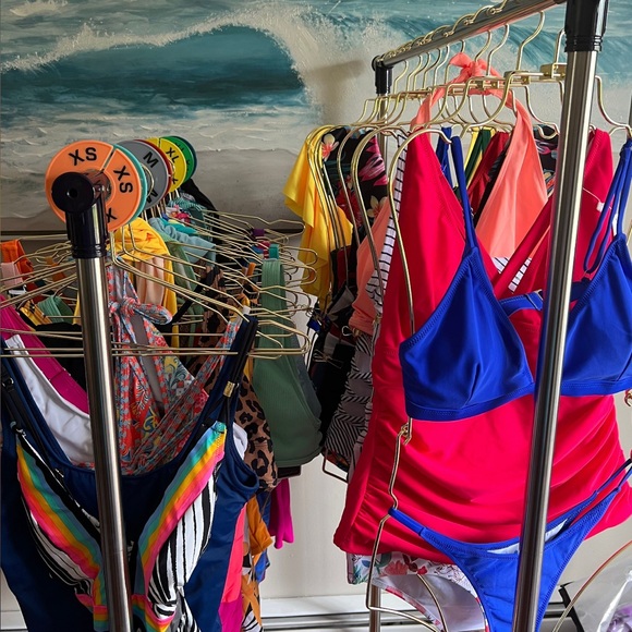 Amazon Women's Swimwear Collection - Vibrant Colors - Picture 1 of 1